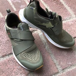 Tiem Spin Shoes- cycle and gym